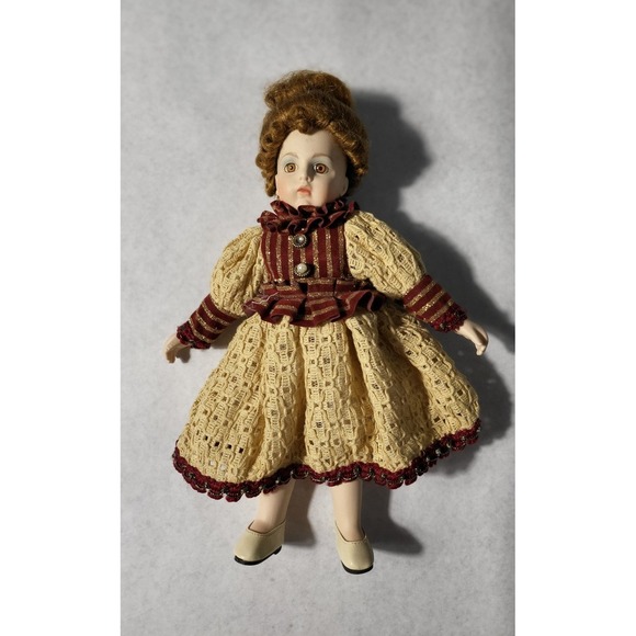 Porcelain Doll Collectible Grandma's blessing by Louis Nichole Victorian  Dress - Picture 5 of 8